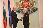 София- Президентът Румен Радев удостои с държавни отличия дейци на културата и науката