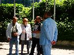 Скромен протест пред КНСБ в София срещу подкрепата на синдикатите за протеста на наземния градски транспорт