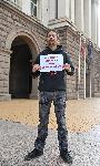 Родители на неприети в детски градини деца  са на протест пред Министерски съвет