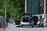 Зрелищна акция на ГДБОП пред общинското горско предприятие в Трън