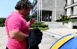 Варна - Безработен инвалид обяви гладна стачка пред сградата на общината