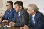 София- Пресконференция на Продължаваме Промяната за еврото в Народното събрание<br />
<br />
<br />
