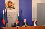 Правителство, бизнес и синдикати  ще са заедно срещу спекулата с еврото