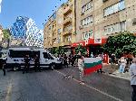 Пред Дома на Европа в столицата граждани се събраха на протест срещу еврото