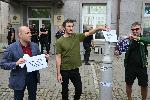 Пред сградата на Комисията за противодейстиве на корупцията  се провежда протест в защита на варненския кмет Благомир Коцев