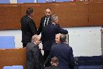 София - напрежение в парламента и прекратяване на заседанието