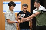 Варна - Общината награждава тениниста Иван Иванов