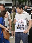 София - Протест на млади лекари пред сградата на Народното събрание