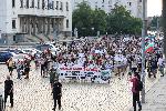 София - Протест на млади лекари пред сградата на Народното събрание