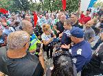 Арестуваха жена от протеста пред ВМЗ - Сопот и днес я освободиха