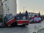 София - Трамвай се заби в подлеза на спирка "Ситняково"
