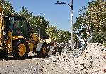 София - Разчистват мястото на дерайлиралия трамвай