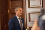 Столичната прокуратура дава информация за разследването за инцидента с врязалия се автомобил в автобус на градския транспорт