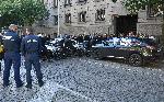 София - Депутати са блокирали входа на паркинга на парламента