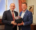 София - Среща на президента Радев с пилота Франк Уайзър