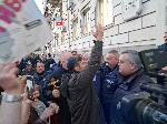 София - Протест срещу разширяване на зони за платено паркиране