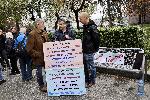 Граждани протестират пред Столична община срещу разширяването на зоните в София и вдигането на цените им.
