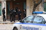 Засилено полицейско присъствие пред офис във Варна