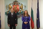 Президентът Румен Радев удостои посланика на Ирак в България Лина Омар с орден „Мадарски конник“ първа степен