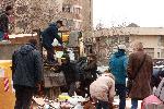 София - Доброволци и кметът Терзиев чистят квартал Люлин