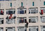Варна - Дядо коледа с подаръци за малките пациенти в болница
