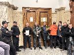 Сдружение БОЕЦ окупира кабинета на и.ф. главен прокурор Борислав Сарафов в Съдебната палата