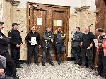 София - БОЕЦ окупира кабинета на Борислав Сарафов