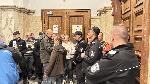 София - БОЕЦ окупира кабинета на Борислав Сарафов