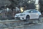 Автомобил паркира върху разделителната мантинела между Слъвчев бряг и Свети Влас