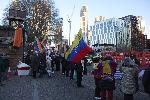Протест пред американското посолство в Лондон в защита на Венецуела