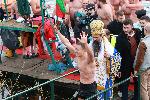 В езерото в столичния квартал "Дружба" патриарх Даниил хвърли кръста, момче го извади