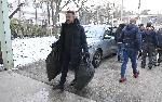 Раздават пакети с медицински изделия на бездомните хора в столицата