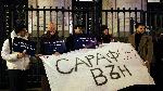Протест с искане оставката на Борислав Сарафов пред Съдебната палата в София