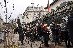 София - Опашка пред Френската резидеция