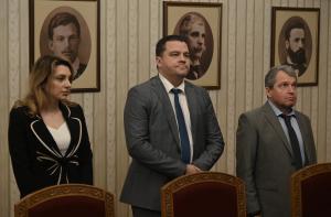 Консултациите на Дондуков 2:  Има такъв народ са  на среща с президента