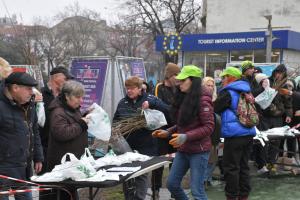 Бургас - Гората.бг раздава дръвчета