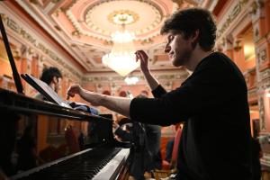 София - Военен клуб - Allegra Festival and Academy - първи ден - репетиция с участието на Емануил Иванов – пиано, Валерий Соколов и Лора Маркова – цигулка, Пол Зиантара – виола и Барна Карой – виолончело