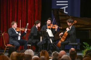 София - Военен клуб - Allegra Festival and Academy - първи ден - концерт с участието на Емануил Иванов – пиано, Валерий Соколов и Лора Маркова – цигулка, Пол Зиантара – виола и Барна Карой – виолончело