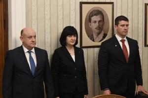 София - Президентът Йотова провежда консултации с ПГ Величие