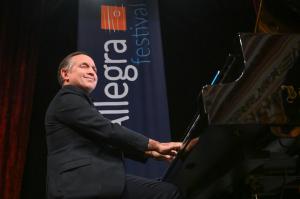 София - Военен клуб - Allegra Festival and Academy - втори ден - концерт на дуото Еркарт Рунге и Жак Амон