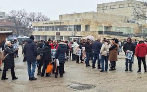 Червен бряг – Протест срещу войната по пътищата