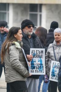 Червен бряг – Протест срещу войната по пътищата