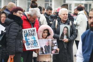 Червен бряг – Протест срещу войната по пътищата