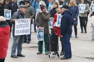 Червен бряг – Протест срещу войната по пътищата