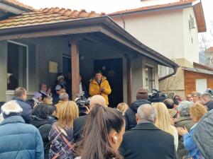 София – Бистрица - Протест на кметове от страната срещу палежа и заплахите към кмета Самуил Попов