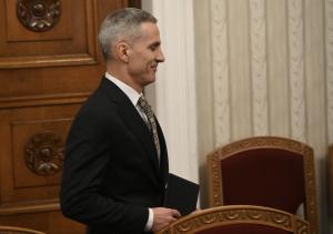 София - Андрей Гюров представя състава на служебния кабинет