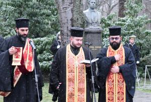Варна - Поклонение пред паметникан на Васил Левски