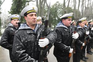 Варна - Поклонение пред паметникан на Васил Левски