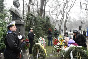 Варна - Поклонение пред паметникан на Васил Левски