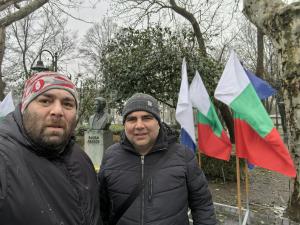 Бургас - Поклонение пред паметника на Васил Левски